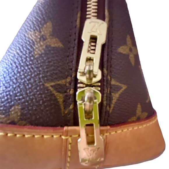 Authentic Louis Vuitton Monogram Alma PM Dome Satchel Bag - Picture 12 of 16